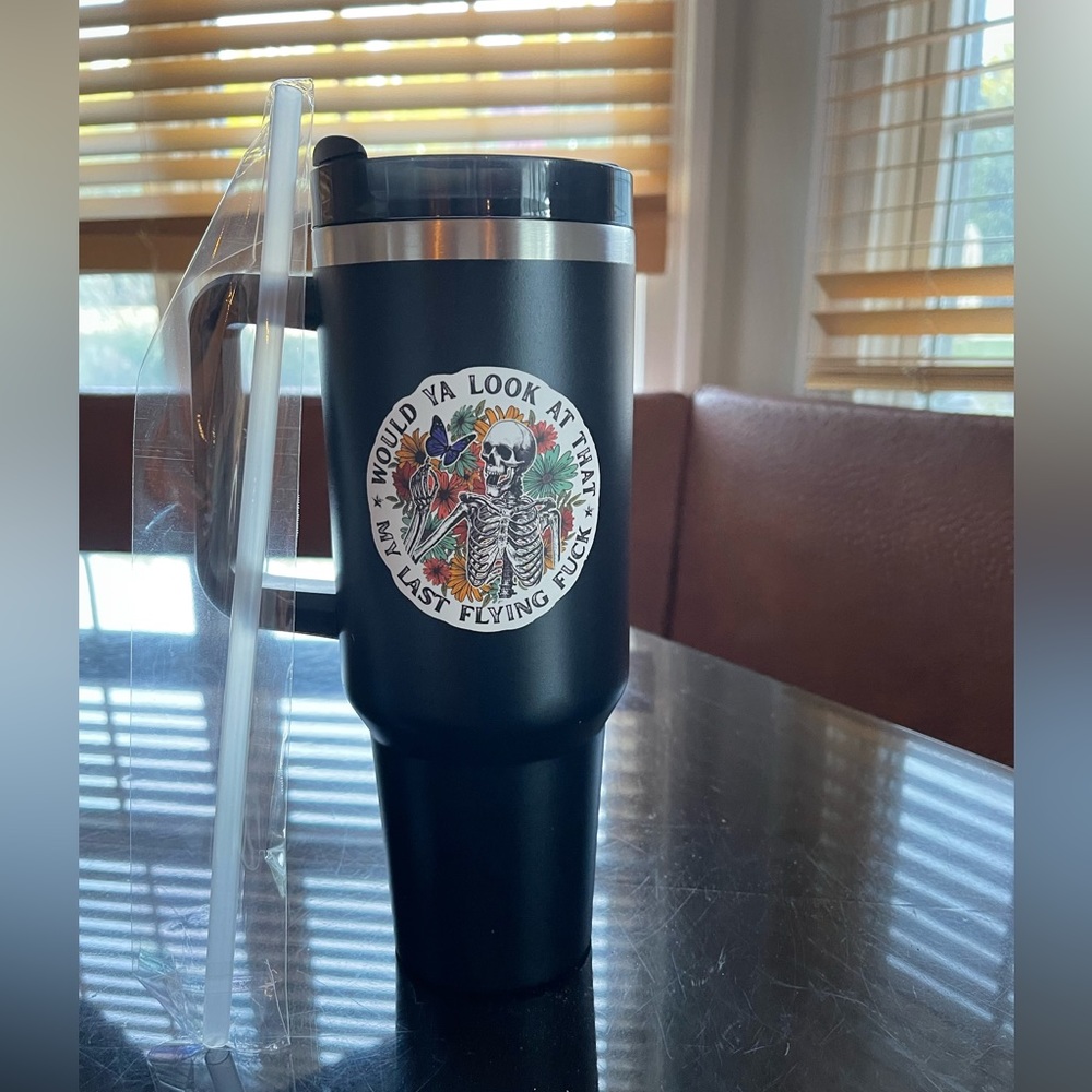 Nwt 40oz custom water tumbler